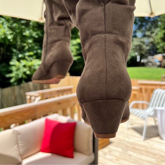 NWOT ~ SLOUCHY OVER THE KNEE BOOTS!! - Picture 8 of 12